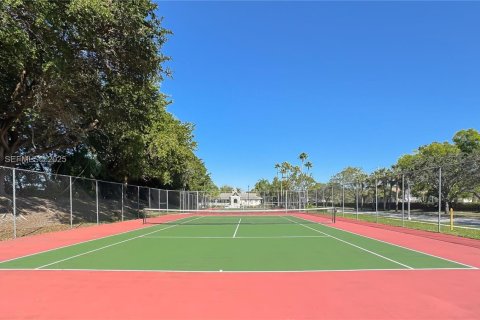 Townhouse in Tamarac, Florida 2 bedrooms, 103.12 sq.m. № 1994322 - photo 28