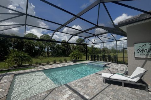 House in Venice, Florida 3 bedrooms, 208.57 sq.m. № 1361908 - photo 25