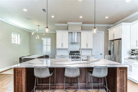Townhouse in Tampa, Florida 4 bedrooms, 241.92 sq.m. № 1546343 - photo 13