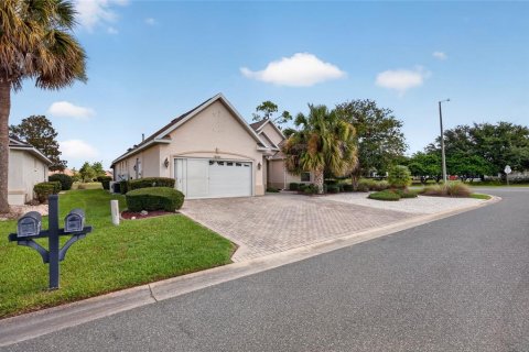 House in Ocala, Florida 3 bedrooms, 200.76 sq.m. № 2150239 - photo 3