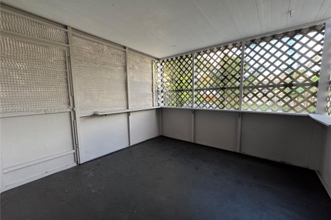 House in Lauderhill, Florida 2 bedrooms, 114.64 sq.m. № 1963862 - photo 29