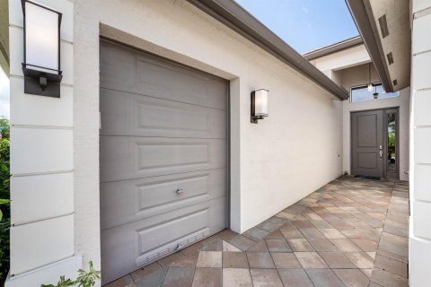 Villa ou maison à vendre à Port St. Lucie, Floride: 4 chambres, 219.06 m2 № 2192237 - photo 4