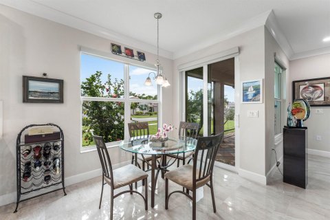 Villa ou maison à vendre à Port St. Lucie, Floride: 4 chambres, 219.06 m2 № 2192237 - photo 11