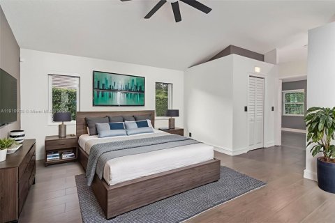 House in Weston, Florida 4 bedrooms, 306.58 sq.m. № 1966152 - photo 7