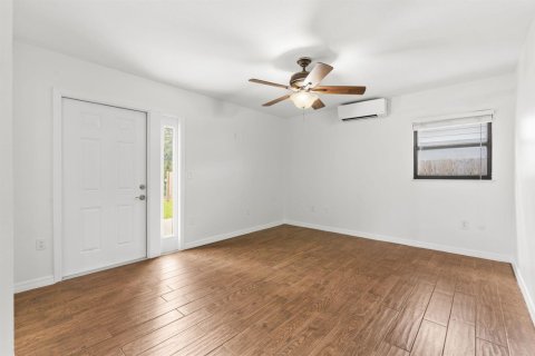 Villa ou maison à vendre à St. Lucie, Floride: 3 chambres, 148.27 m2 № 2439398 - photo 20
