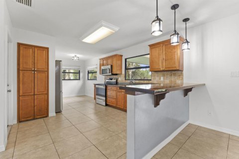 Villa ou maison à vendre à St. Lucie, Floride: 3 chambres, 148.27 m2 № 2439398 - photo 7