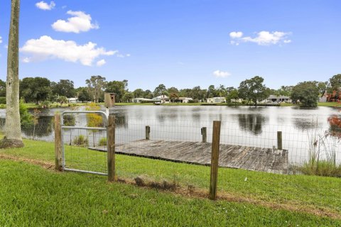 Villa ou maison à vendre à St. Lucie, Floride: 3 chambres, 148.27 m2 № 2439398 - photo 28