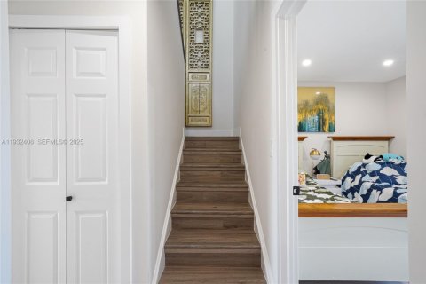 Condominio en alquiler en Miami, Florida, 3 dormitorios, 145.39 m2 № 1991088 - foto 15