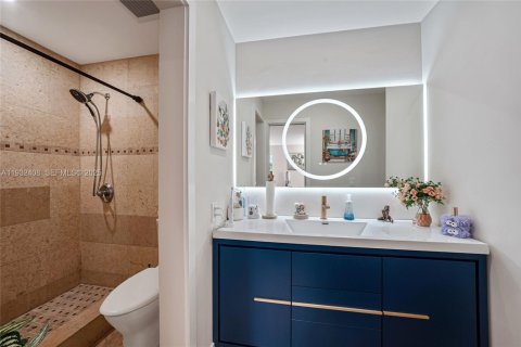 Condominio en alquiler en Miami, Florida, 3 dormitorios, 145.39 m2 № 1991088 - foto 20
