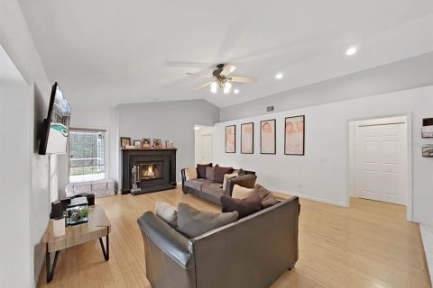 Casa en venta en Lutz, Florida, 4 dormitorios, 280.84 m2 № 2128276 - foto 14