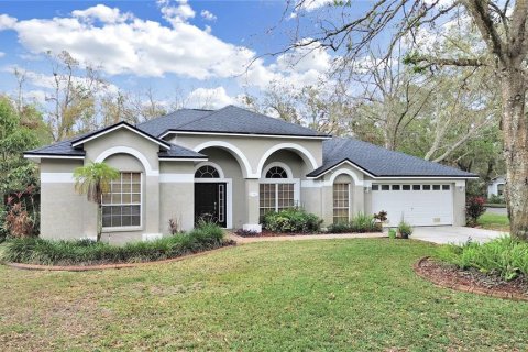 Casa en venta en Lutz, Florida, 4 dormitorios, 280.84 m2 № 2128276 - foto 2
