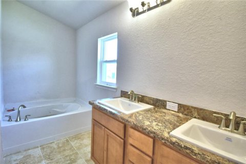 Villa ou maison à vendre à Haines City, Floride: 3 chambres, 140.47 m2 № 1249395 - photo 28