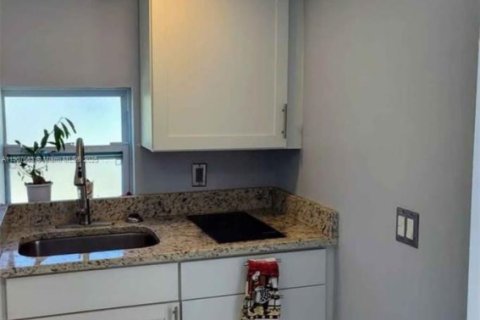 Immobilier commercial à louer à Riviera Beach, Floride: 1 chambre № 1965700 - photo 3