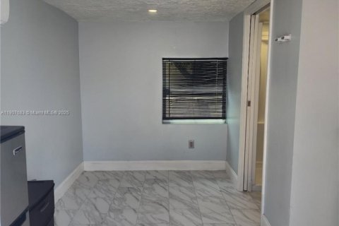 Immobilier commercial à louer à Riviera Beach, Floride: 1 chambre № 1965700 - photo 11