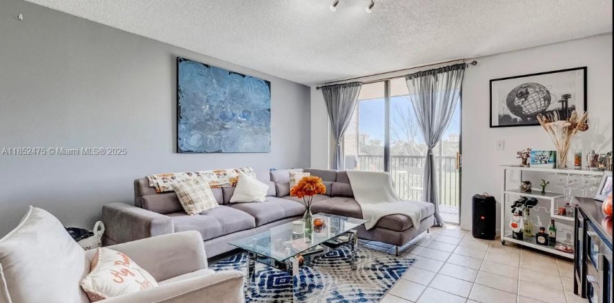 Condo à Lauderhill, Floride, 1 chambre № 1877533