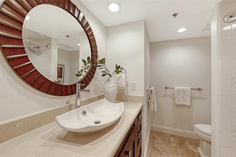 Condominio en venta en Longboat Key, Florida, 2 dormitorios, 135.92 m2 № 2094489 - foto 24