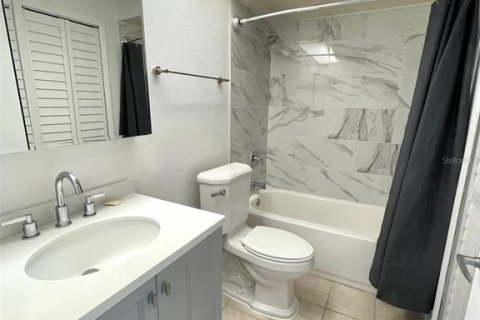 Condominio en alquiler en Orlando, Florida, 3 dormitorios, 112.6 m2 № 1878061 - foto 13