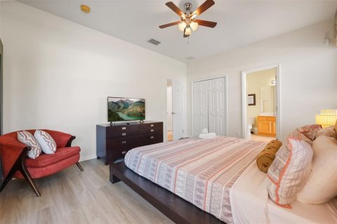 Casa en venta en Davenport, Florida, 4 dormitorios, 156.91 m2 № 2156816 - foto 15