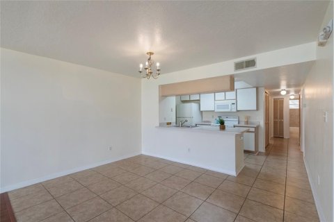 Copropriété à vendre à Kissimmee, Floride: 3 chambres, 126.07 m2 № 1525999 - photo 4