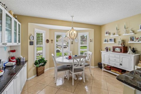 Casa en venta en The Villages, Florida, 3 dormitorios, 171.87 m2 № 2197376 - foto 11