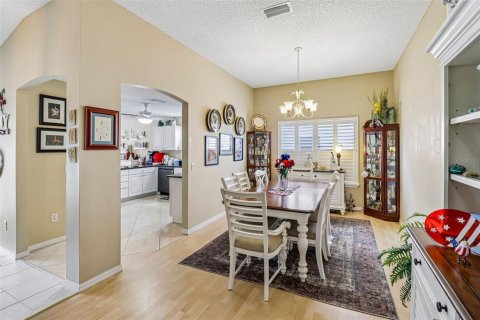 Casa en venta en The Villages, Florida, 3 dormitorios, 171.87 m2 № 2197376 - foto 14