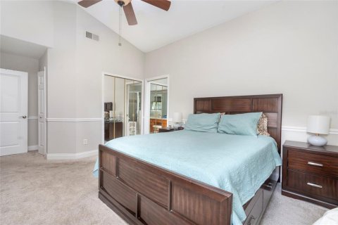 House in Orlando, Florida 3 bedrooms, 199.93 sq.m. № 1299267 - photo 12