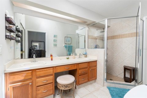House in Orlando, Florida 3 bedrooms, 199.93 sq.m. № 1299267 - photo 13