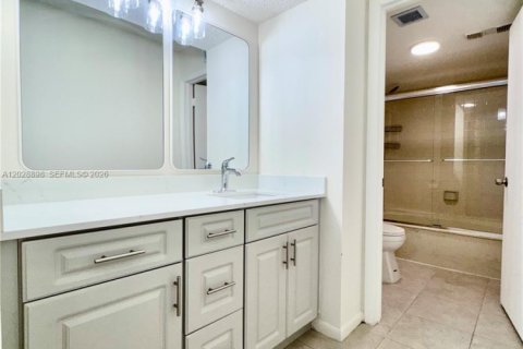 Touwnhouse à vendre à Plantation, Floride: 3 chambres, 151.62 m2 № 2257816 - photo 10