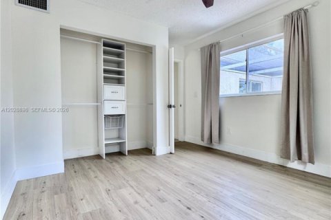 Touwnhouse à vendre à Plantation, Floride: 3 chambres, 151.62 m2 № 2257816 - photo 13