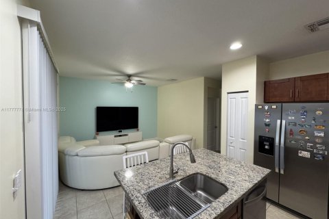 House in Tamarac, Florida 3 bedrooms, 150.32 sq.m. № 1737673 - photo 6