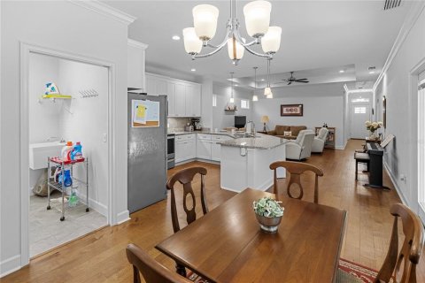 House in Gainesville, Florida 3 bedrooms, 138.61 sq.m. № 1914431 - photo 8