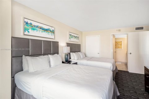 Hotel in Fort Lauderdale, Florida 1 bedroom, 51.47 sq.m. № 1862073 - photo 19