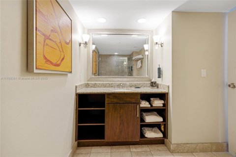 Hotel in Fort Lauderdale, Florida 1 bedroom, 51.47 sq.m. № 1862073 - photo 23