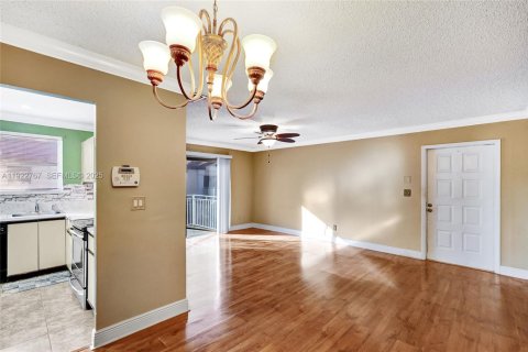 Copropriété à louer à Pembroke Pines, Floride: 2 chambres, 96.34 m2 № 1976711 - photo 11