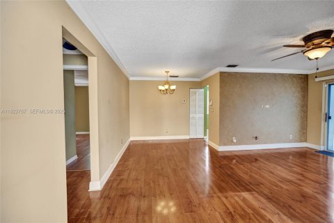 Copropriété à louer à Pembroke Pines, Floride: 2 chambres, 96.34 m2 № 1976711 - photo 7