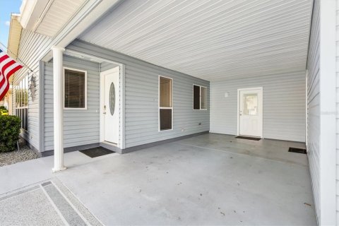 Villa ou maison à vendre à Lady Lake, Floride: 2 chambres, 144.18 m2 № 2420346 - photo 3