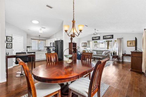 Villa ou maison à vendre à Lady Lake, Floride: 2 chambres, 144.18 m2 № 2420346 - photo 14