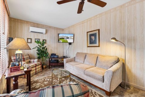 Villa ou maison à vendre à Lady Lake, Floride: 2 chambres, 144.18 m2 № 2420346 - photo 24