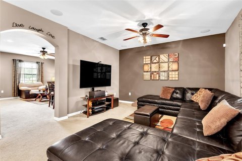 House in Sanford, Florida 4 bedrooms, 232.07 sq.m. № 1838476 - photo 16