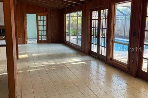 House in Sarasota, Florida 5 bedrooms, 309.83 sq.m. № 2156713 - photo 2