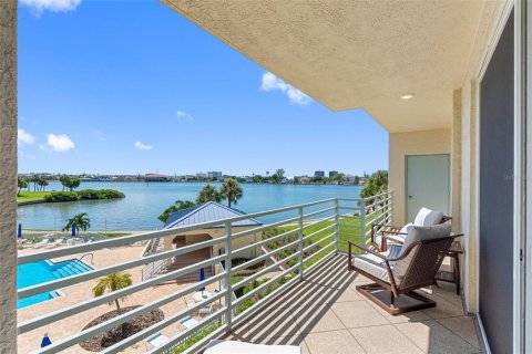 Copropriété à vendre à South Pasadena, Floride: 2 chambres, 120.77 m2 № 2387615 - photo 24