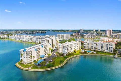 Copropriété à vendre à South Pasadena, Floride: 2 chambres, 120.77 m2 № 2387615 - photo 2