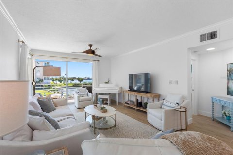 Copropriété à vendre à South Pasadena, Floride: 2 chambres, 120.77 m2 № 2387615 - photo 3