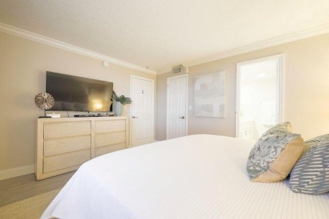 Apartment in Boca Raton, Florida 2 bedrooms, 111.48 sq.m. № 2387150 - photo 20