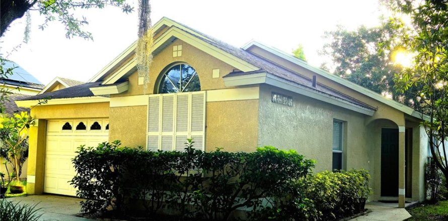 Villa ou maison à Fish Hawk, Floride 3 chambres, 126.16 m2 № 1858349