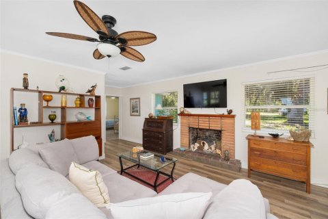 House in Waldo, Florida 2 bedrooms, 120.77 sq.m. № 2222990 - photo 7