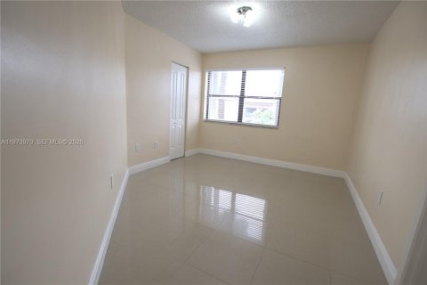 Copropriété à vendre à Miami, Floride: 2 chambres, 74.32 m2 № 2046078 - photo 26