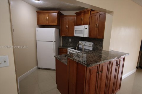 Copropriété à vendre à Miami, Floride: 2 chambres, 74.32 m2 № 2046078 - photo 6