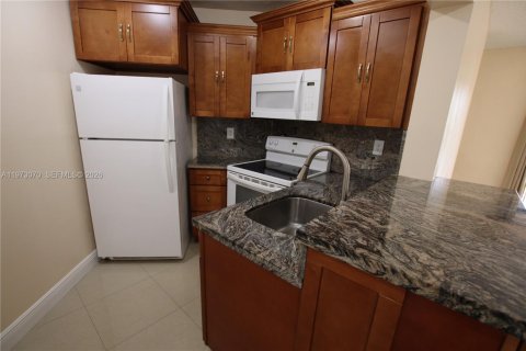 Copropriété à vendre à Miami, Floride: 2 chambres, 74.32 m2 № 2046078 - photo 10