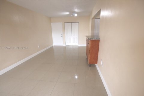 Copropriété à vendre à Miami, Floride: 2 chambres, 74.32 m2 № 2046078 - photo 21